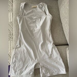 Women's Square Neck Bodice Workout